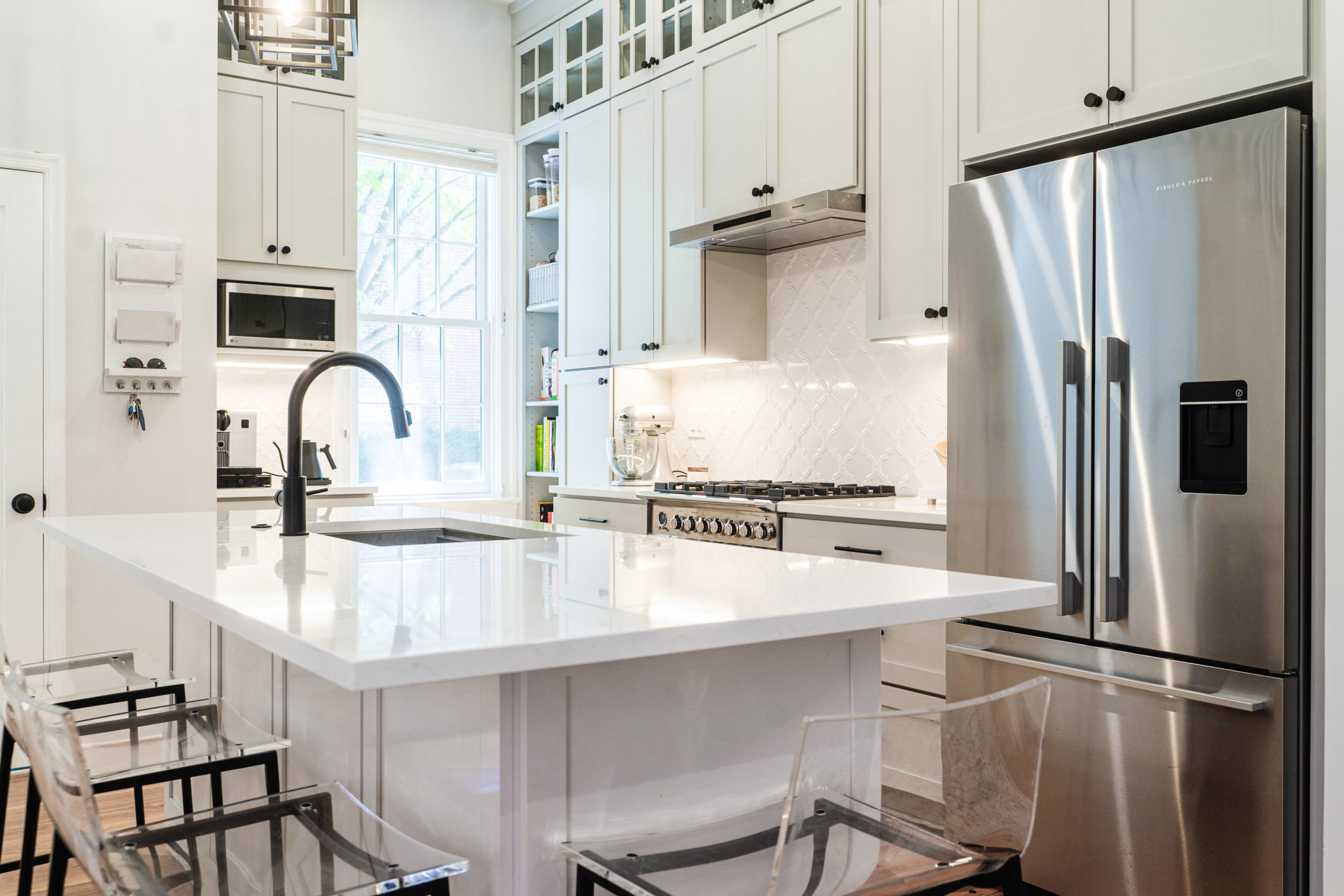 Clean, recently-remodeled kitchen.